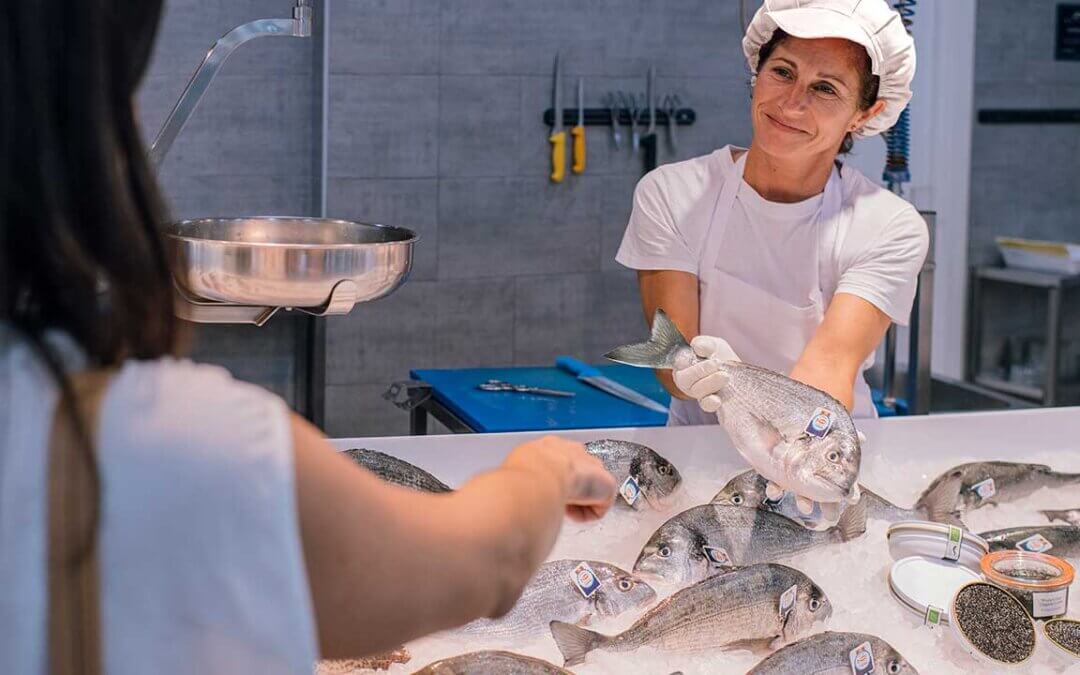Cómo reconocer el pescado de origen español: guía para comprar con confianza